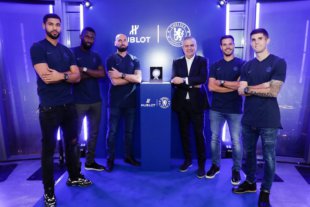 Третья версия часов совместного проекта Hublot и ФК «Челси»