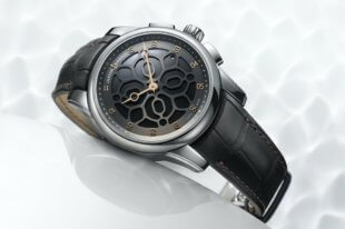Часы Hourstriker Phantom – результат совместной работы Ulysse Nardin и Devialet