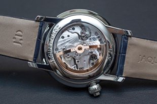 Grande Seconde с калибром Jaquet Droz 26M5R, задняя крышка с сапфировым стеклом, ротор из розового золота