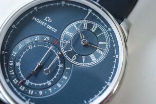 Grande Seconde от Jaquet Drozс из нержавеющей стали и ассиметричным расположением вспомогательных циферблатов