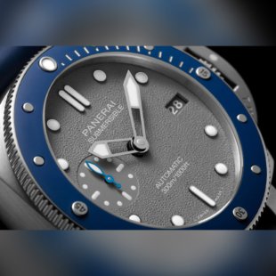 Panerai Submersible PAM00959. Однонаправленный безель, предназначенный для погружений, сделан из керамики темно-синего цвета